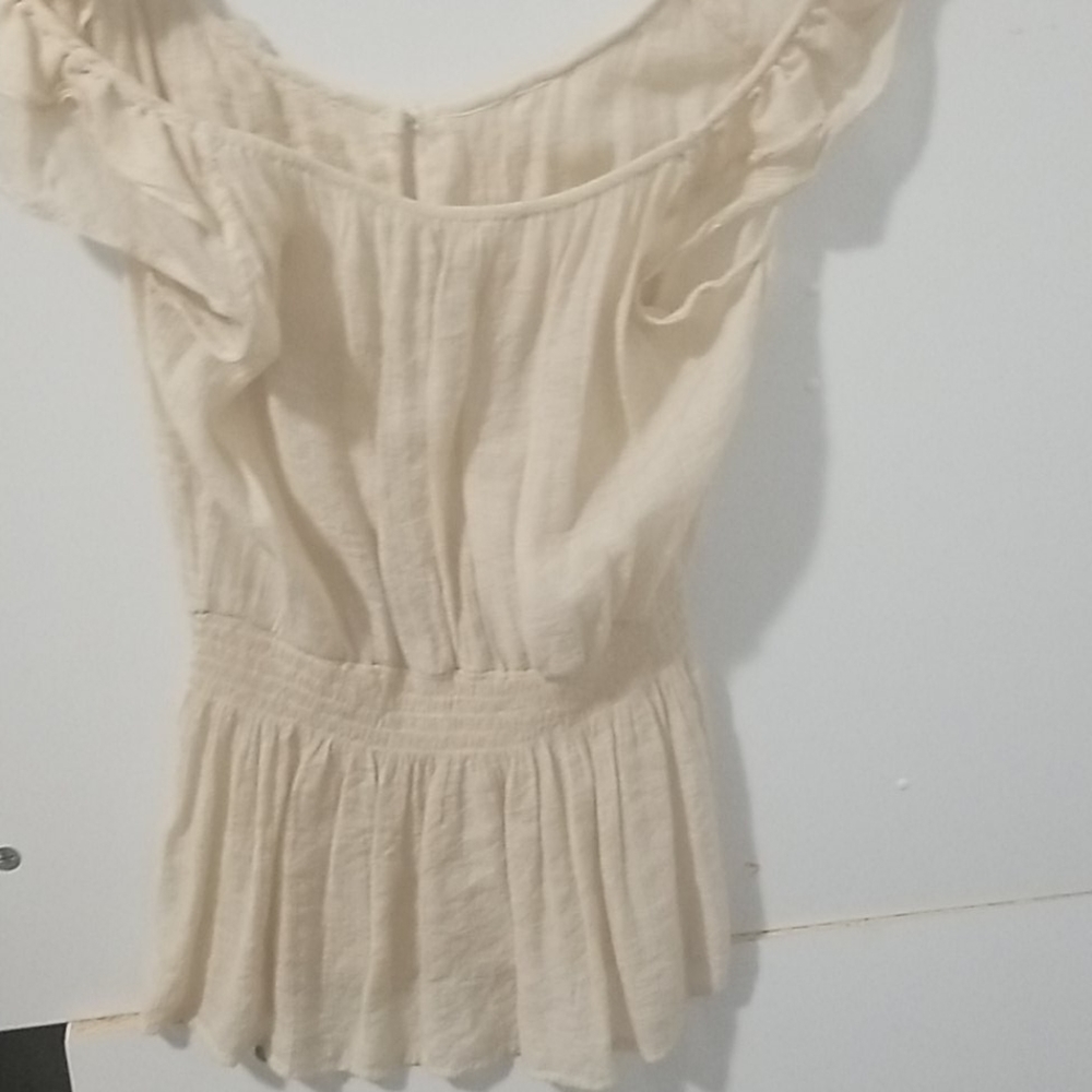 Top - Picture 2 of 2